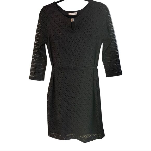 Sandra Darren Black Crochet Overlay 3/4 Sleeve Dress Size 6 - Picture 1 of 5